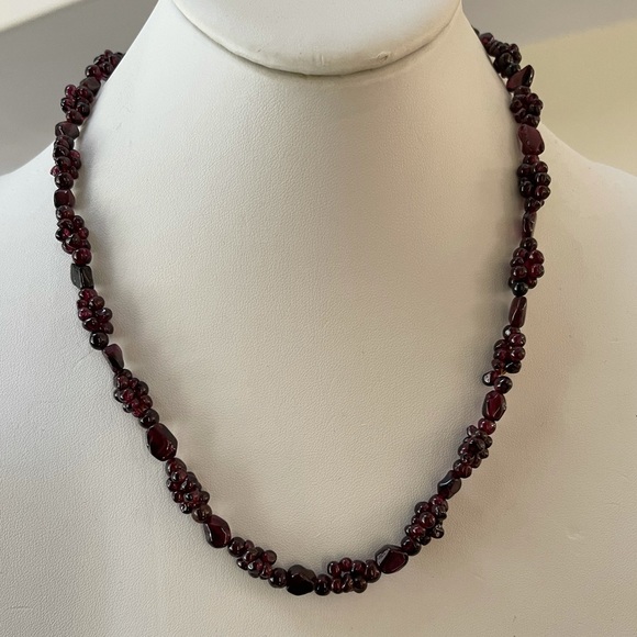 Antique natural garnet bead necklace - Picture 7 of 9